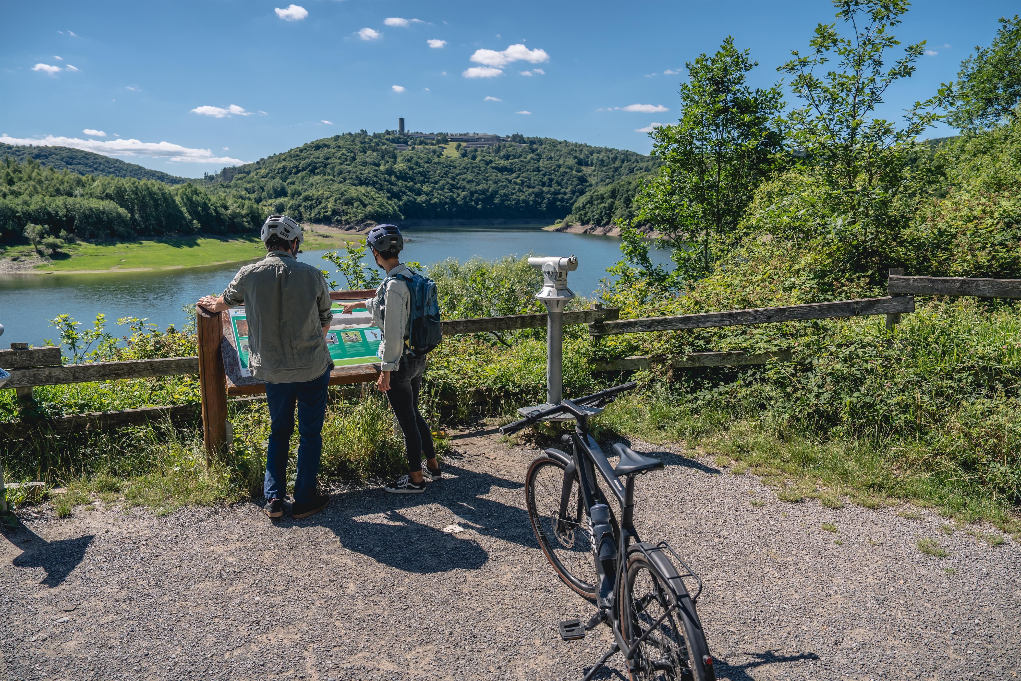 Naar pagina Bird Watching Station am Urftsee