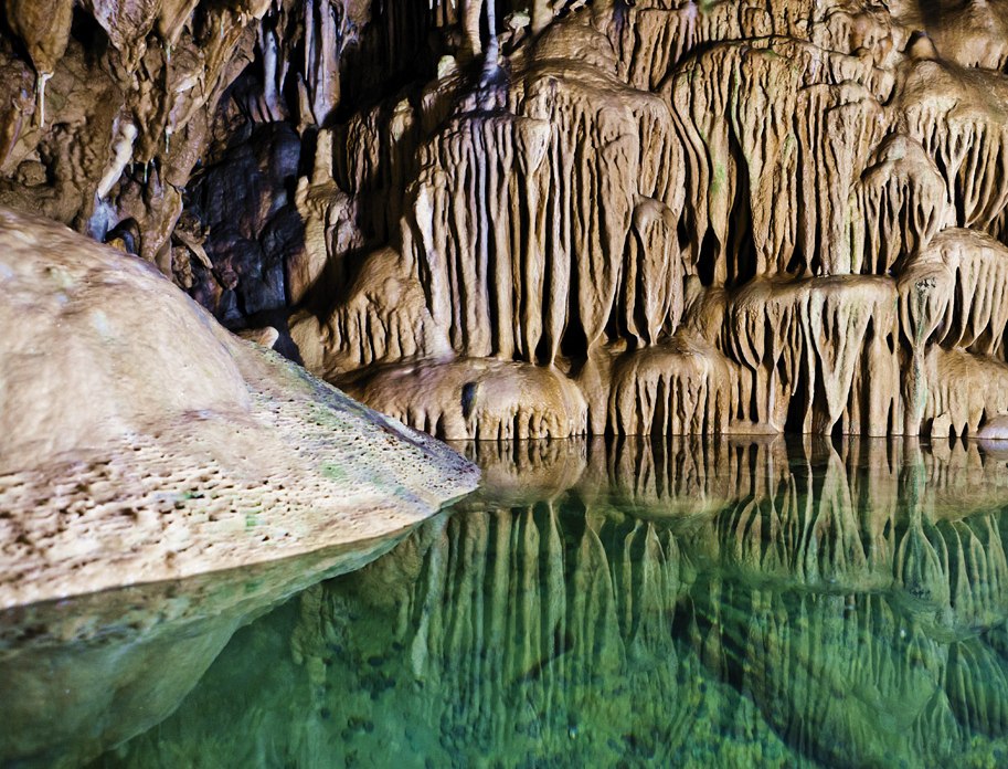 Der Höhlensee in der Dechenhöhle, © Dechenhöhle und Deutsches Höhlenmuseum Iserlohn
