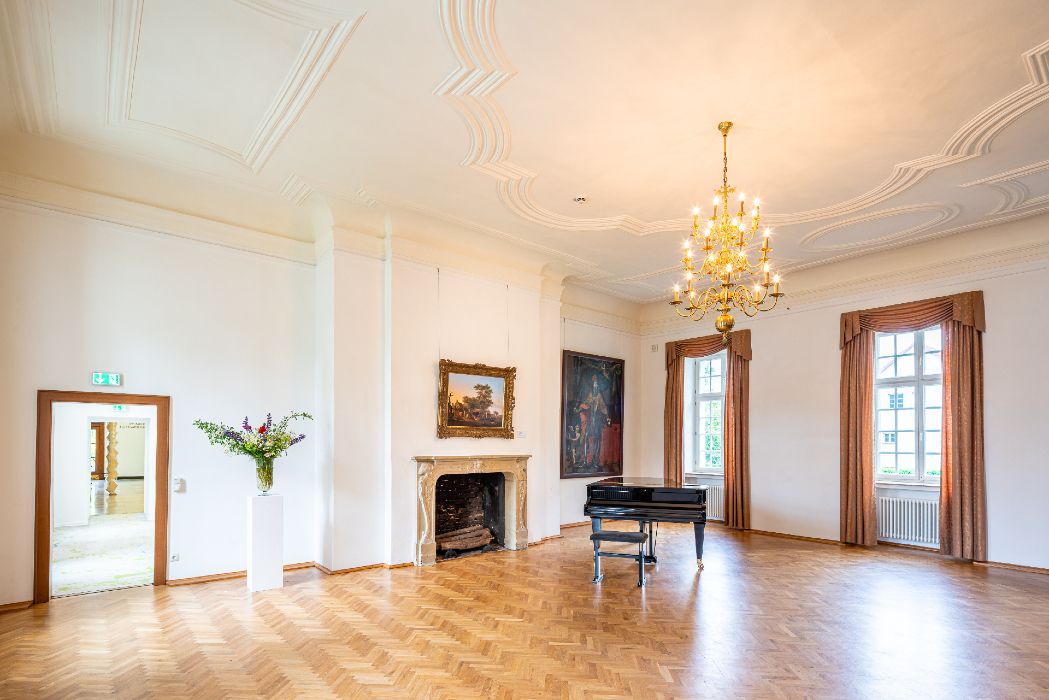 Het portretschilderij van Karel de Grote is een blikvanger in het Abdijmuseum van Liesborn