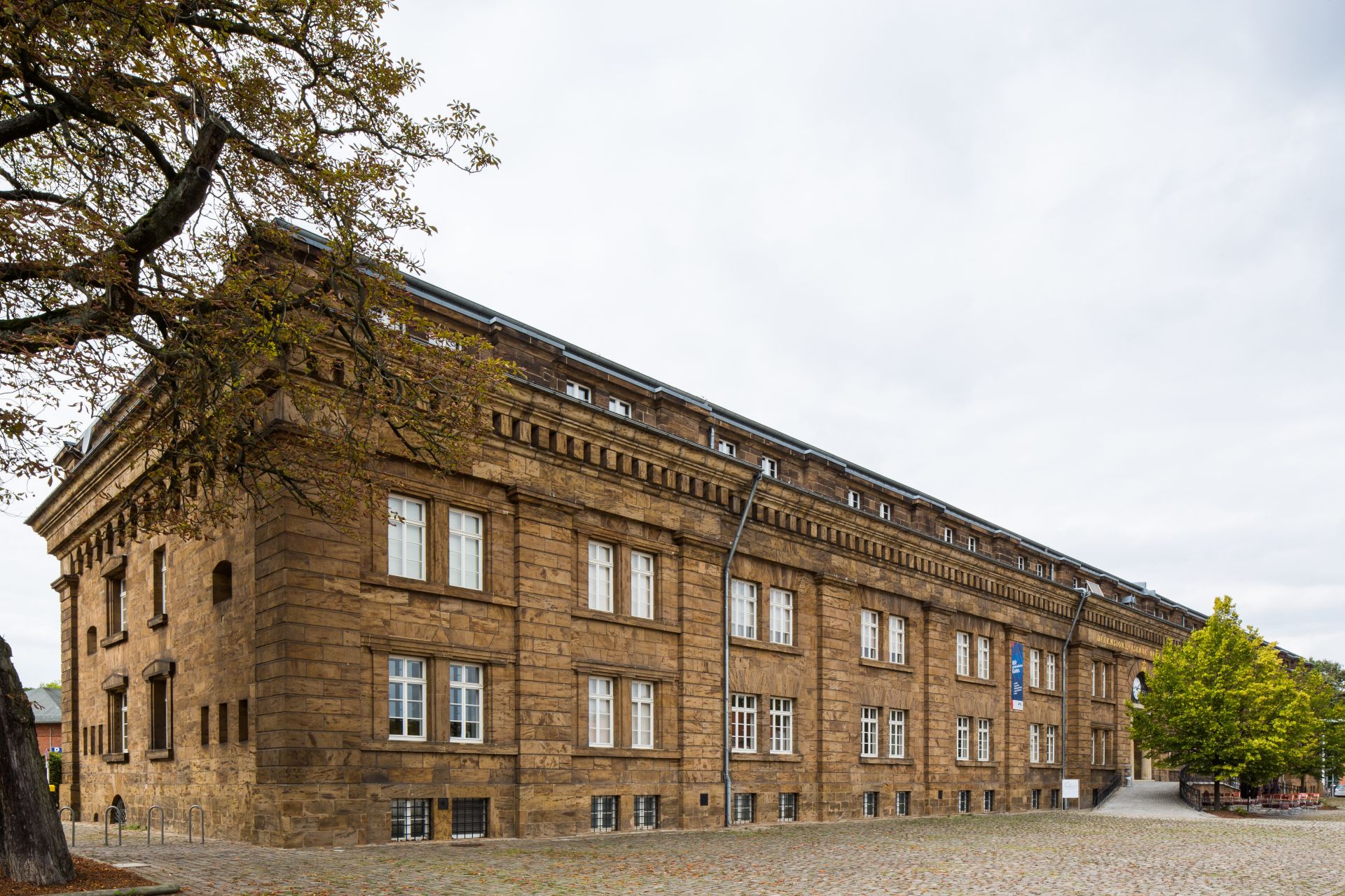 Het LWL-Preußenmuseum in Minden is een centrum voor historisch-politieke educatie. Het bestrijkt alle thema’s van de Pruisische cultuurgeschiedenis