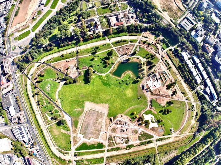 Op het terrein van de voormalige renbaan in Neuss wordt een groene oase gecreëerd voor de State Garden Show van 2026.