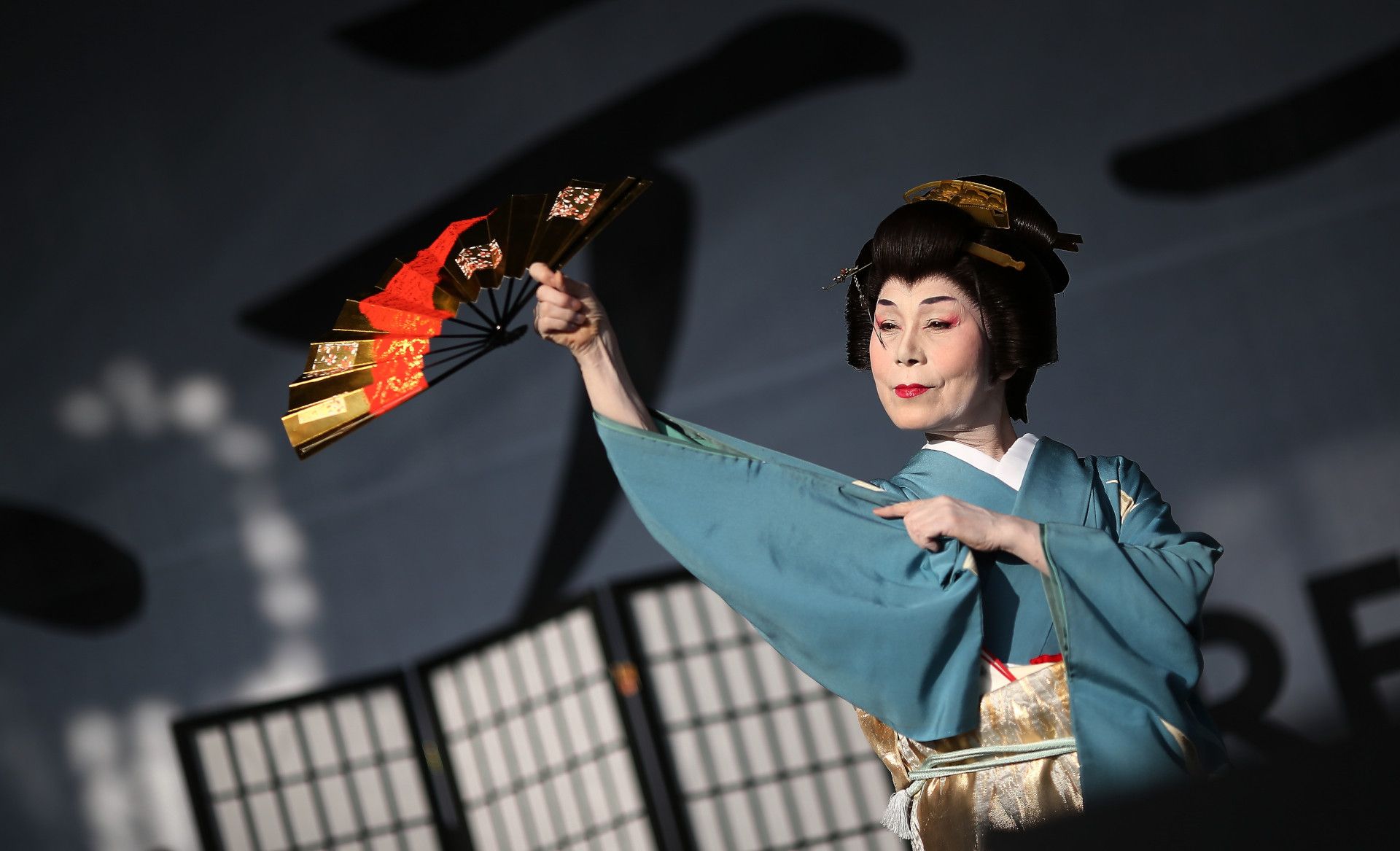 Actrice op Japan-dag in Düsseldorf