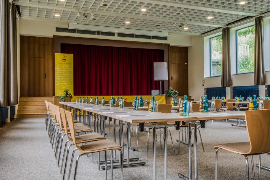 Zaal voor seminars JUFA Hotel Koenigswinter Bonn