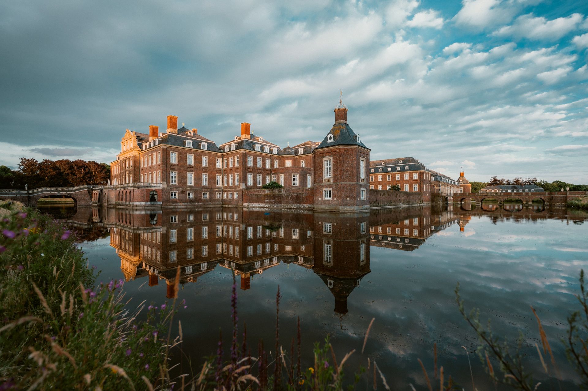 Kasteel Nordkirchen weerspiegeld in de slotgracht