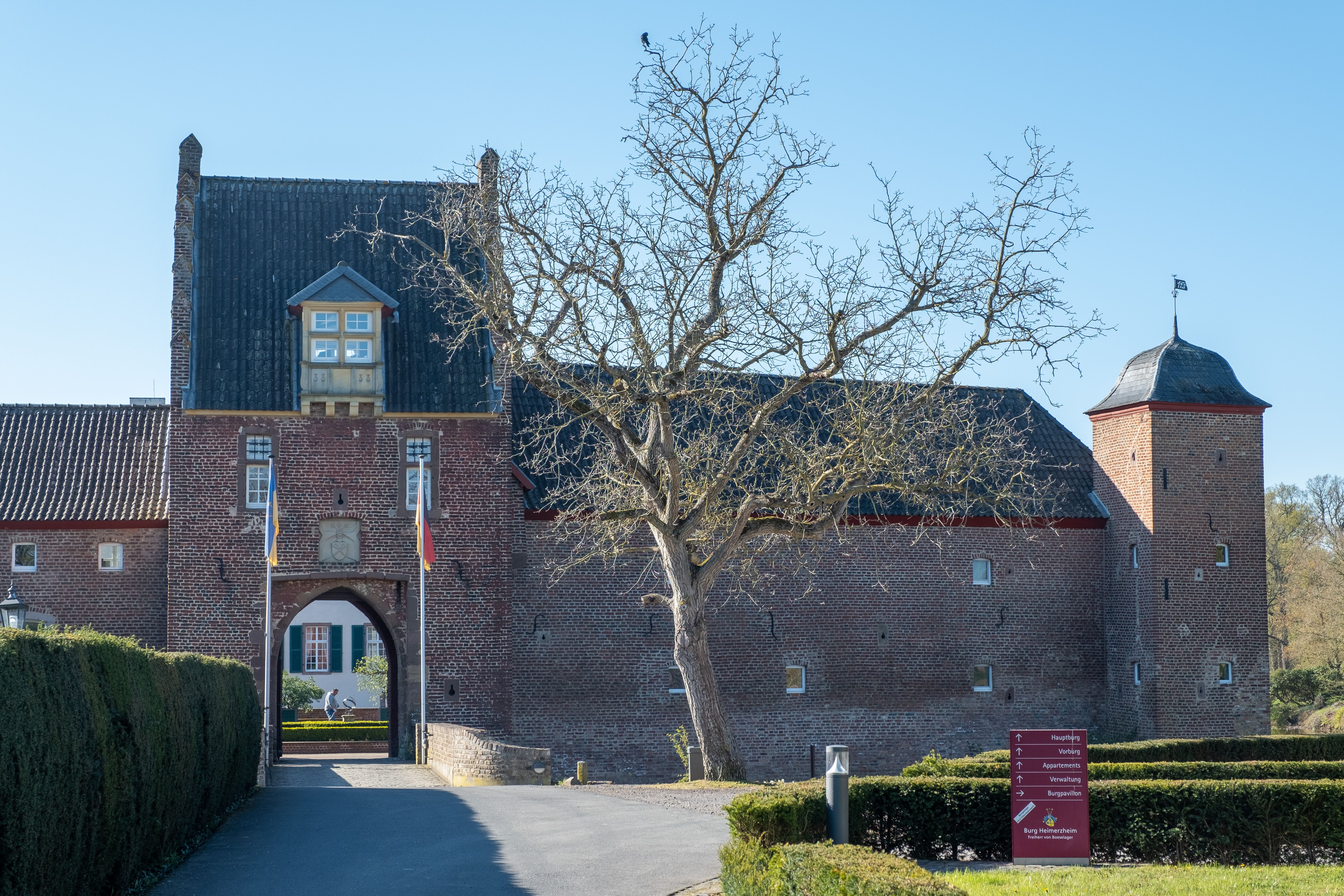 Sinds 1825 is kasteel Heimerzheim in het bezit van de baronnen von Boeselager