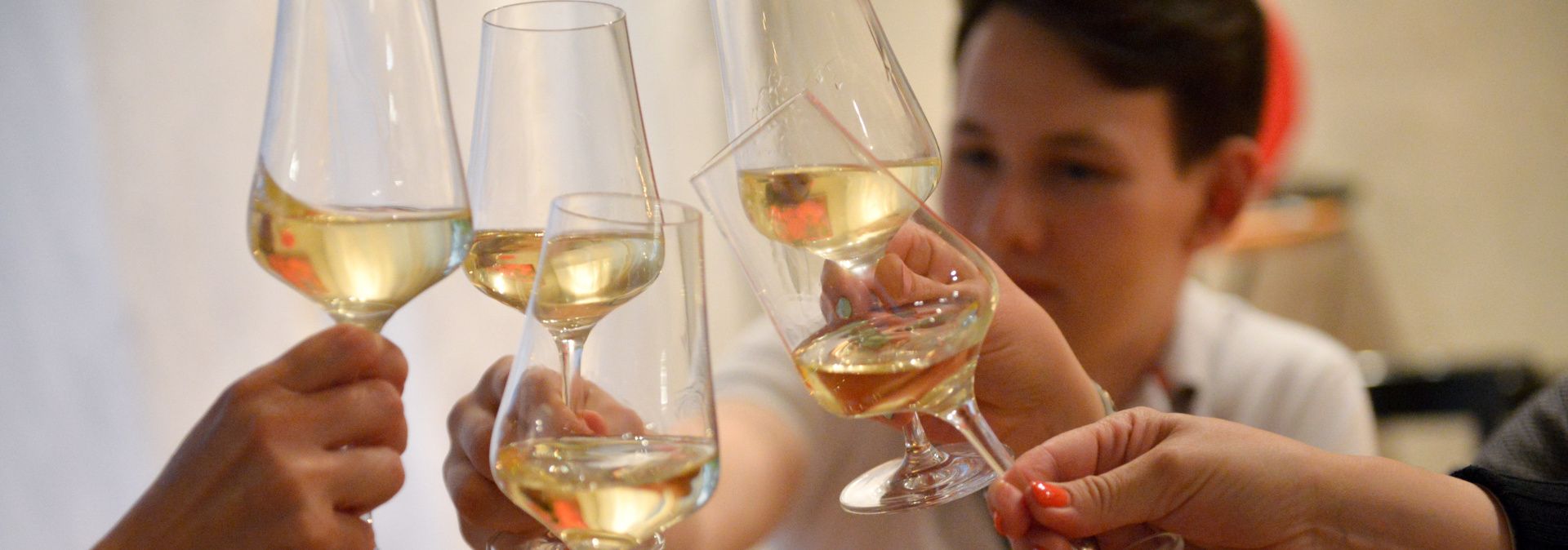 _ulb7614-weinprobe-im-weinloft-ullaburghardtcom