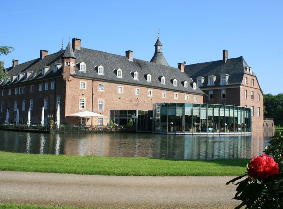 arrangement-sommerzeit-aktiv-entspannen-romantik-parkhotel-wasserburg-anholt_1