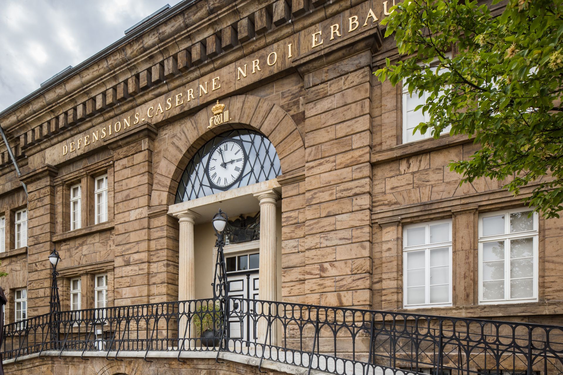 Het LWL-Preußenmuseum Minden is gevestigd in een voormalige kazerne, die deel uitmaakt van een historisch gebouwencomplex aan de Simeonsplatz