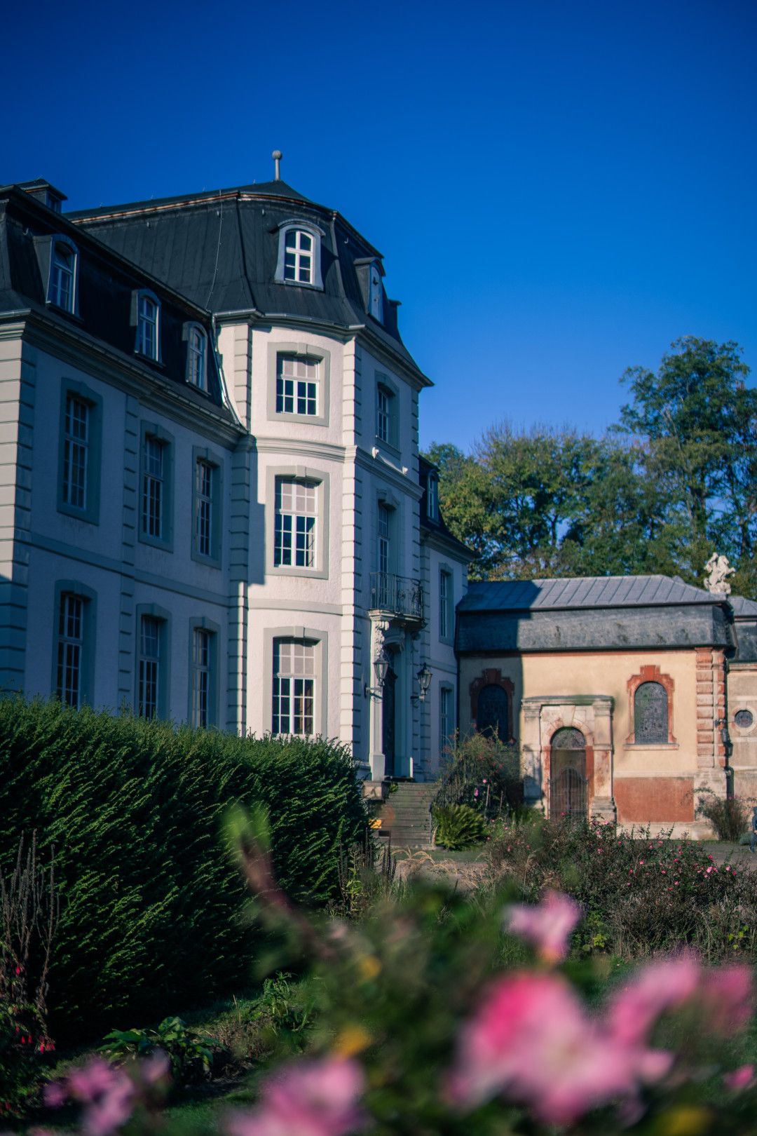 Buitenaanzicht van kasteel Türnich in de Rhein-Erft-Kreis