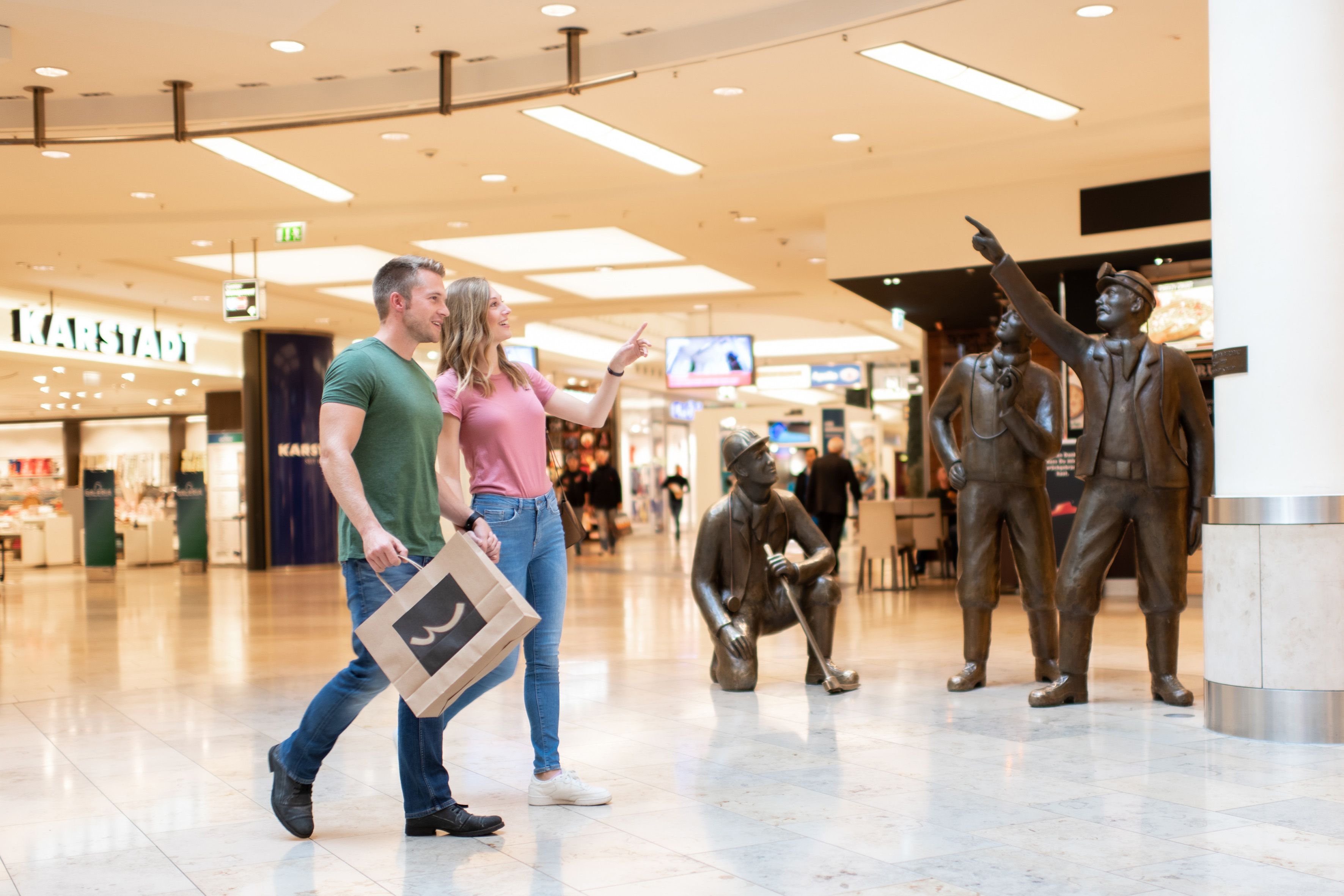 Shopping-Essen-20092019-DSC_6856rc_Mike Henning-EMG