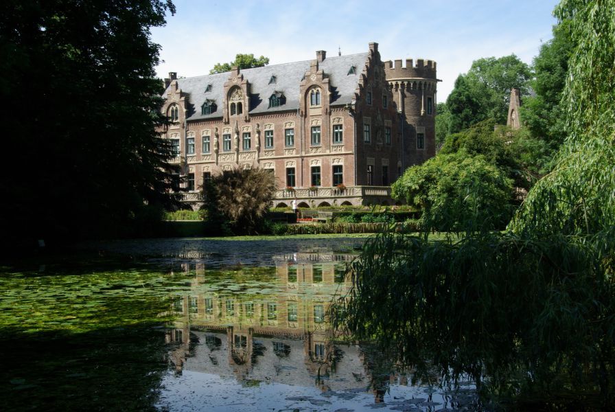 Uitzicht op Kasteel Paffendorf