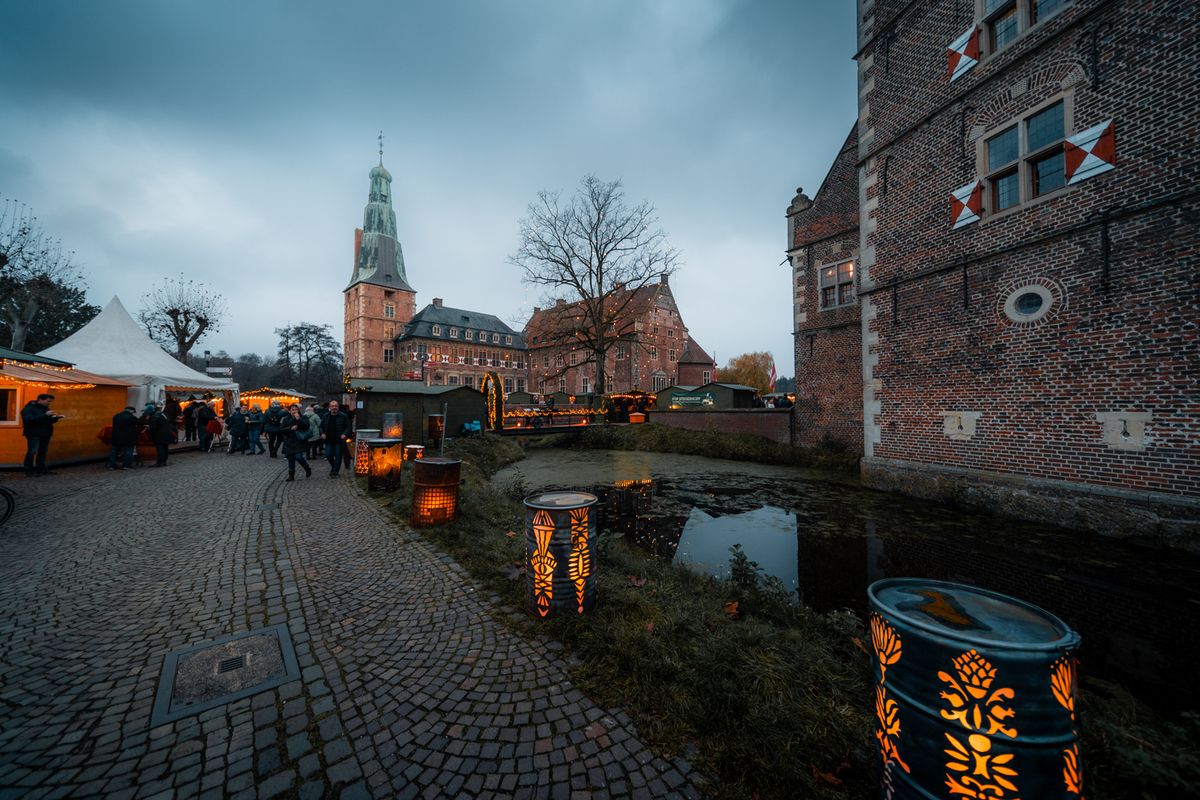 Adventsmarkt bij het waterslot in Raesfeld
