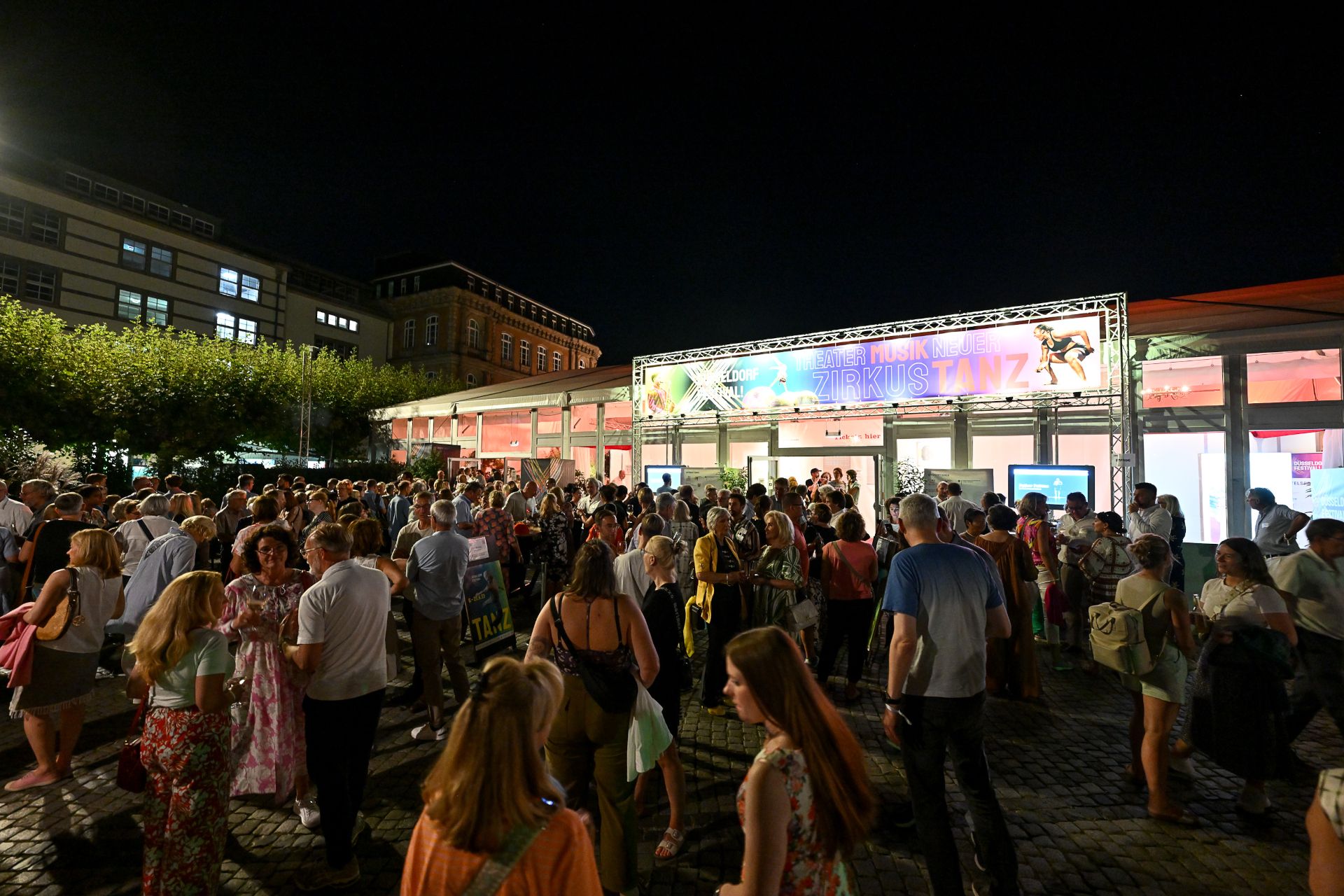Naar pagina Düsseldorf Festival