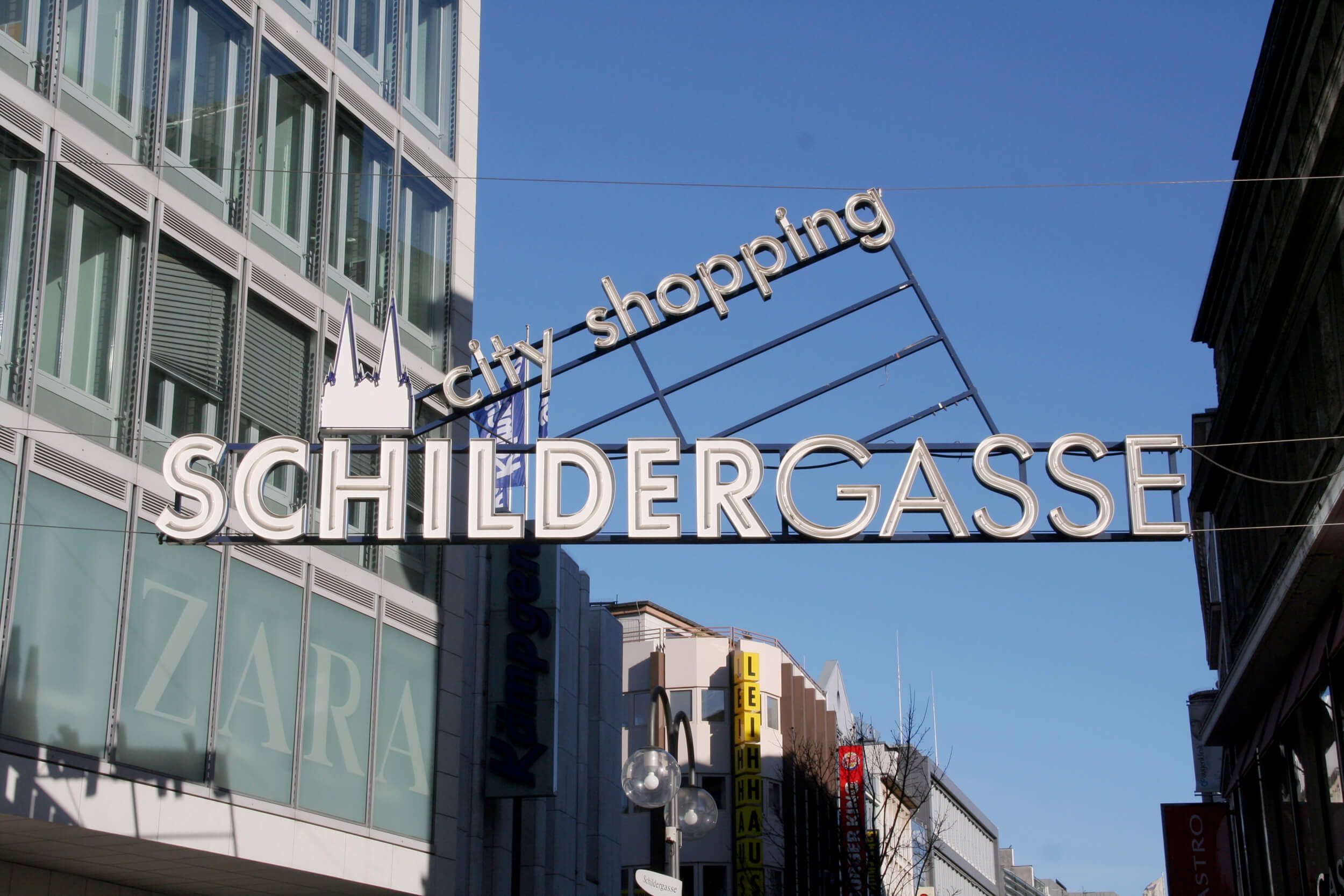 Schildergasse winkelstraat in het centrum van Keulen