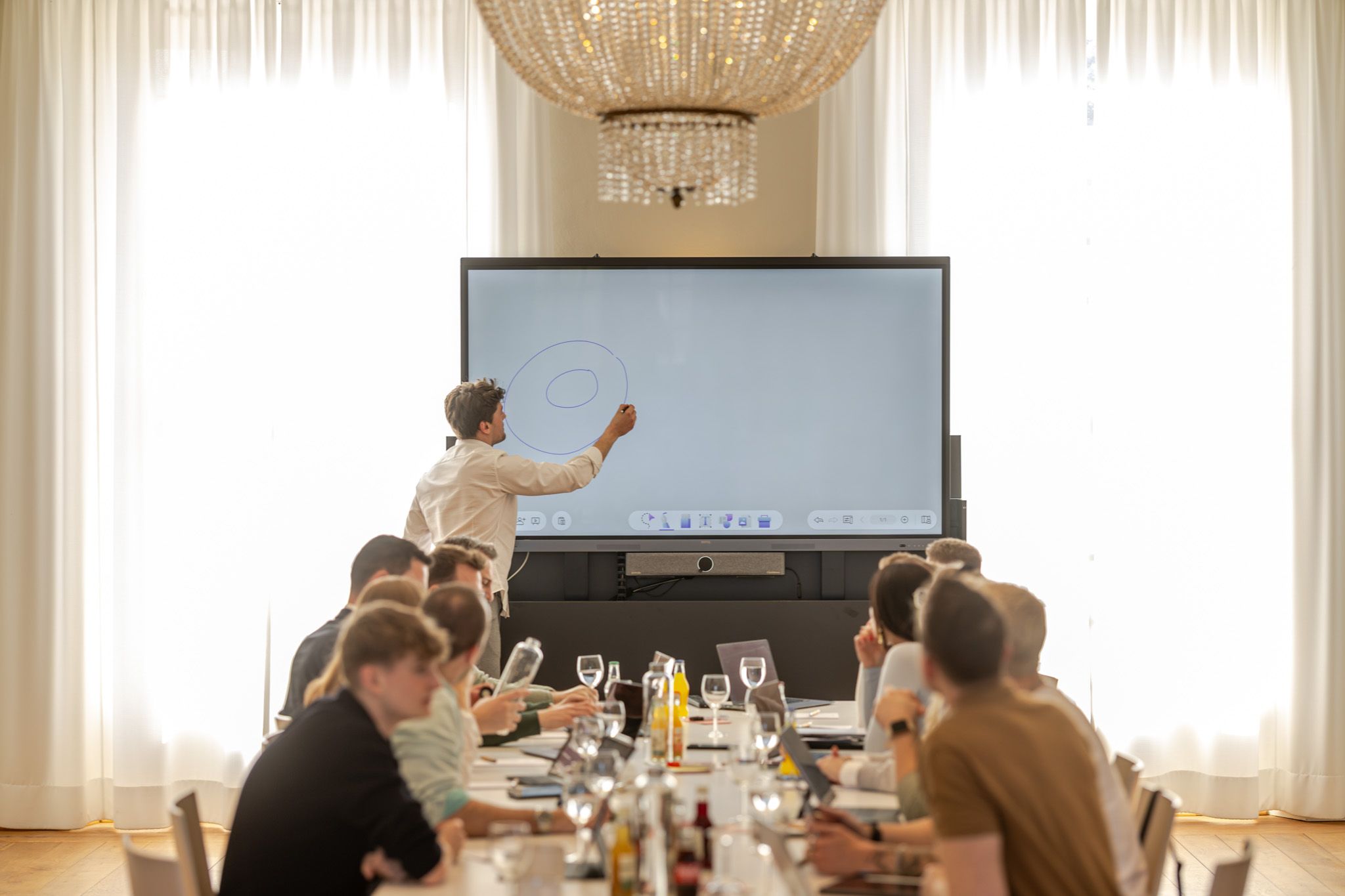 Schloss Hertefeld - Konferenz - Sven Hebbinghaus