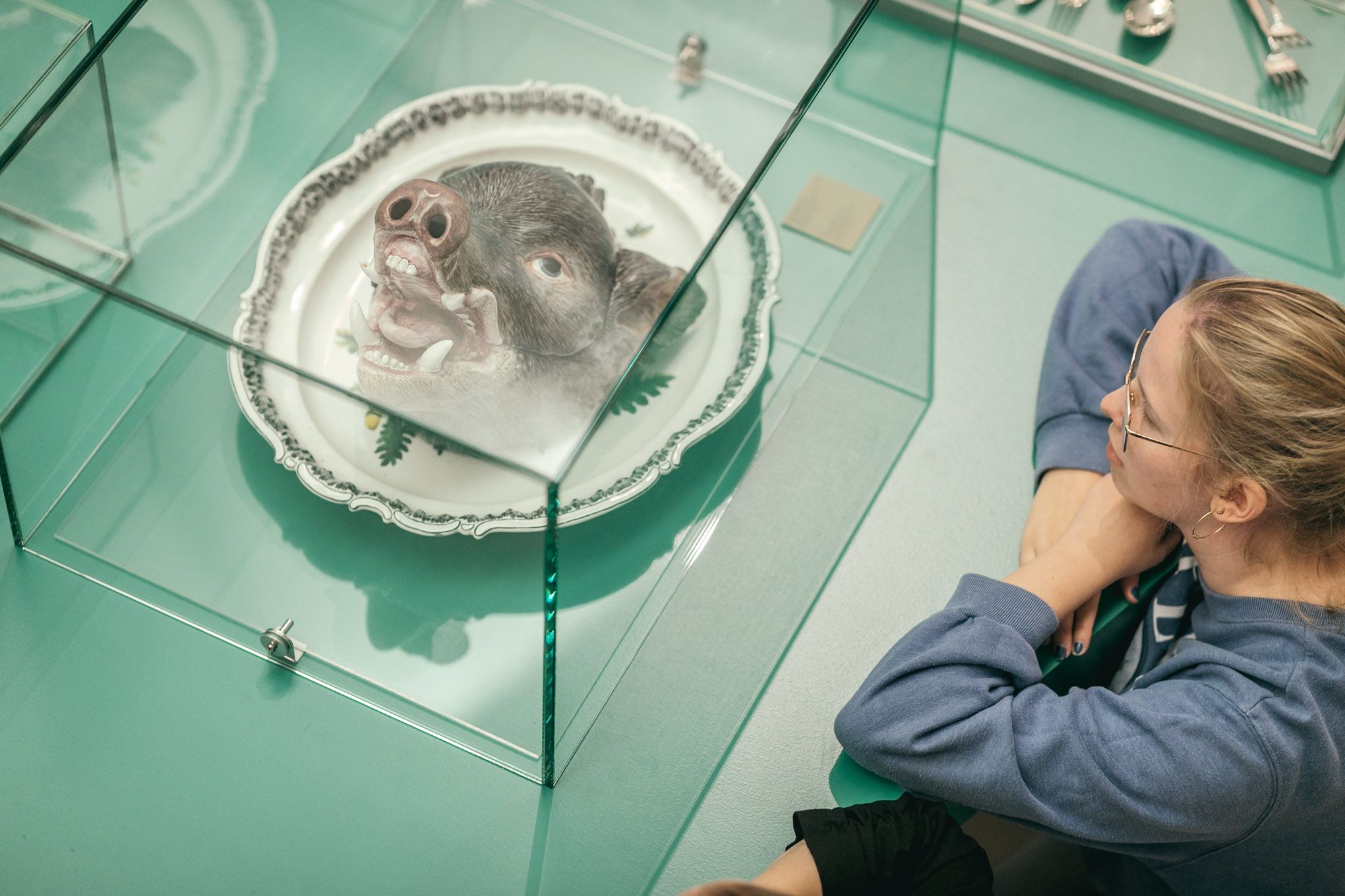 Terrine in de vorm van een zwijnenkop