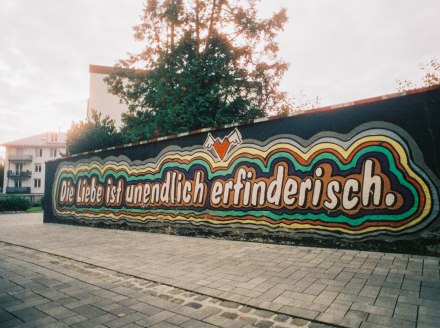 Graffiti op de kloostermuur in Paderborn, © Johannes Höhn