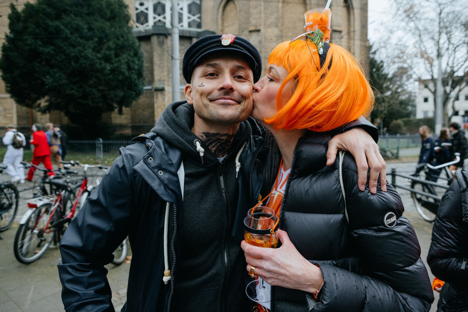 Weiberfastnacht in Keulen, paar