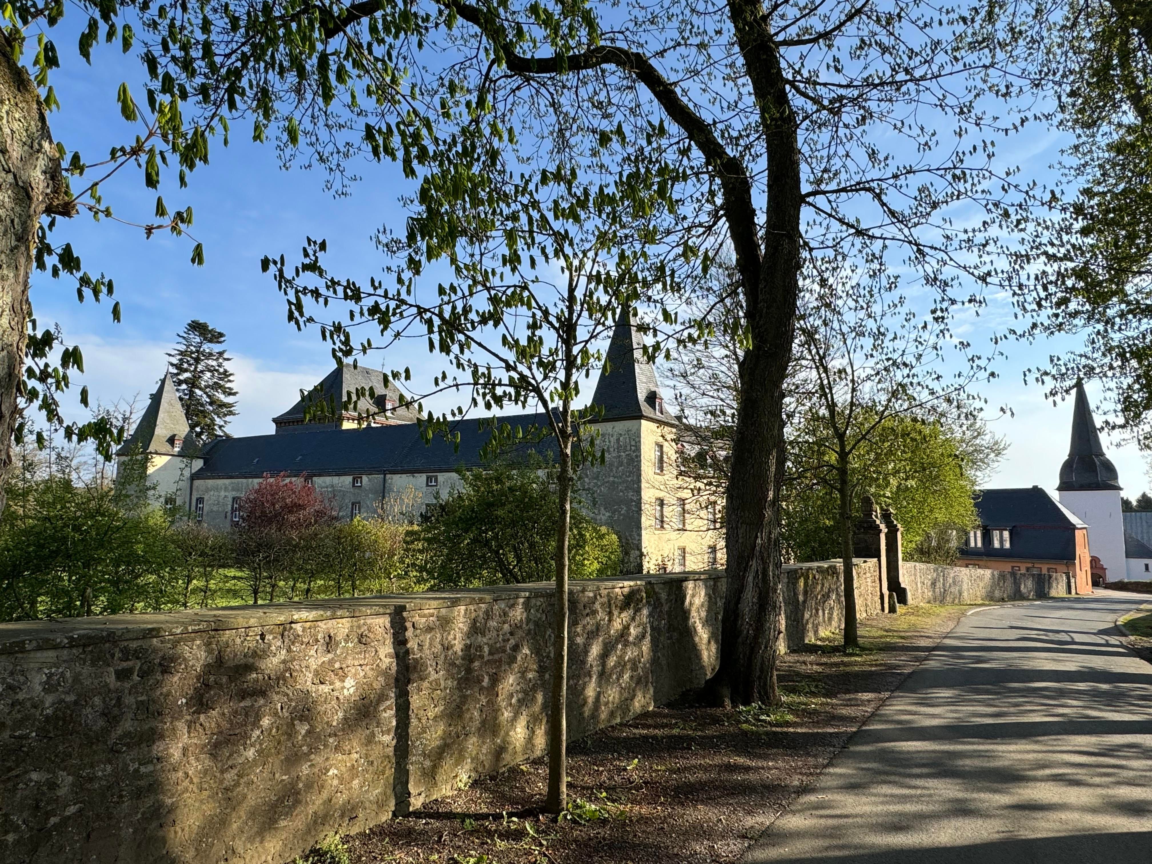 Uitzicht op kasteel Schmidtheim