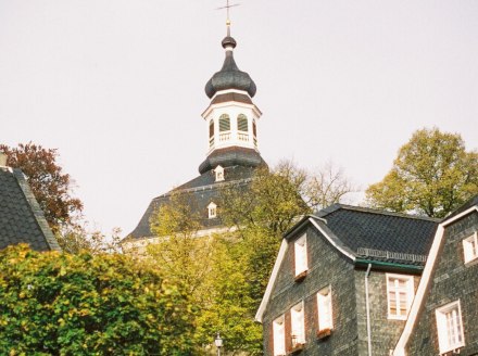 Kerk in het historische centrum van Graefrath, © Johannes Höhn